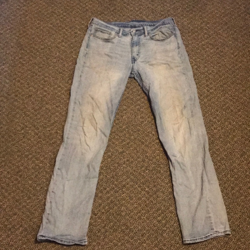 Light blue Levi jeans